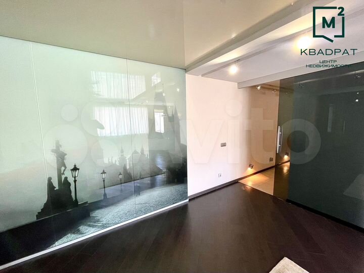 3-к. квартира, 101 м², 2/9 эт.