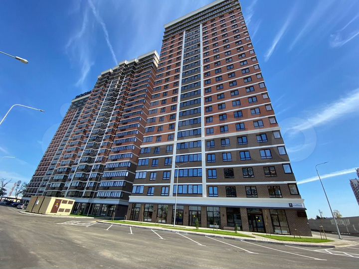 Торговое помещение в строящемся доме, 41.8 м²