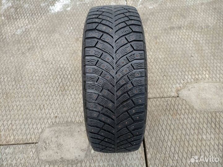 Michelin X-Ice North 4 215/60 R16 99T