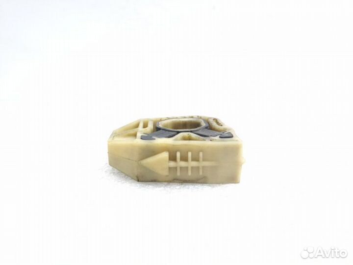 Кронштейн радиатора Volkswagen Golf 6 1.4 caxa