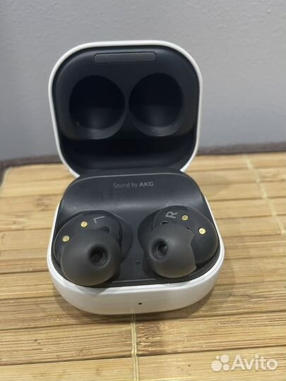 Samsung galaxy buds 2