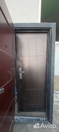 Металлическая входная дверь бу