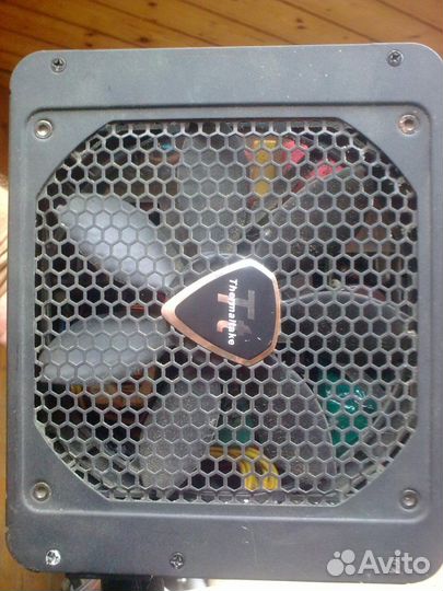 Блок питания Thermaltake Toughpower Grand 750W