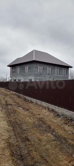 Дом 250 м² на участке 8 сот.