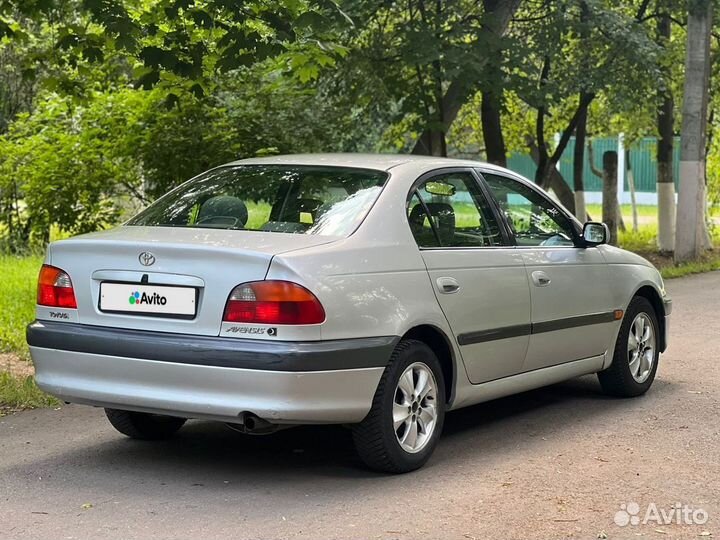 Toyota Avensis 1.6 МТ, 1999, 240 000 км