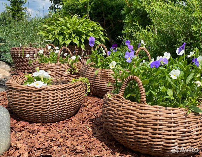 Кашпо из ротанга