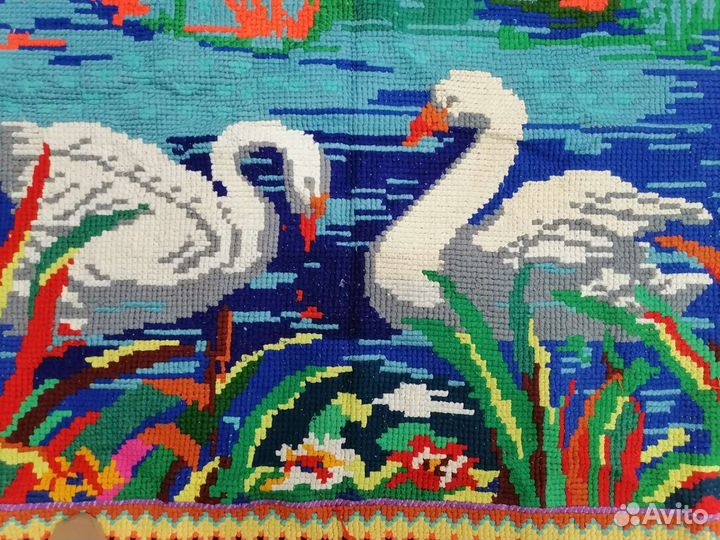 Ковёр вышитый
