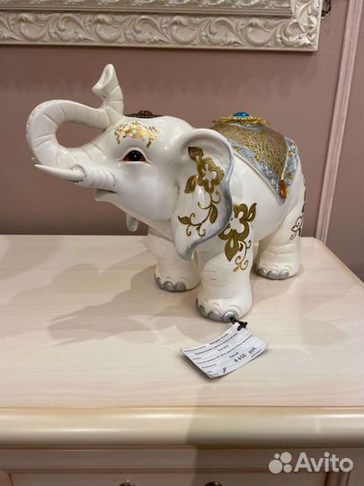 Фигурка слон