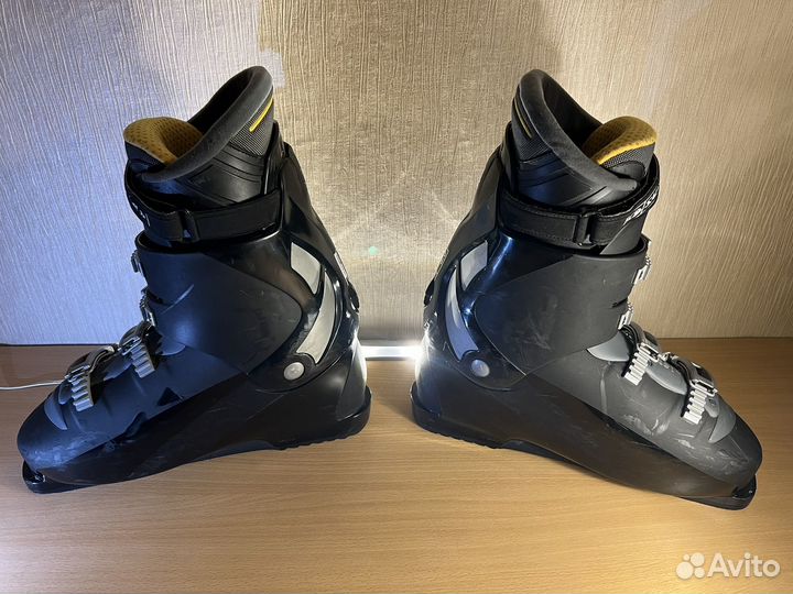 Горнолыжные ботинки