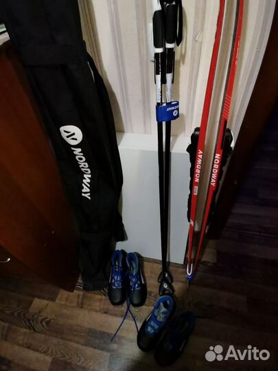 Полный детский лыжный комплект