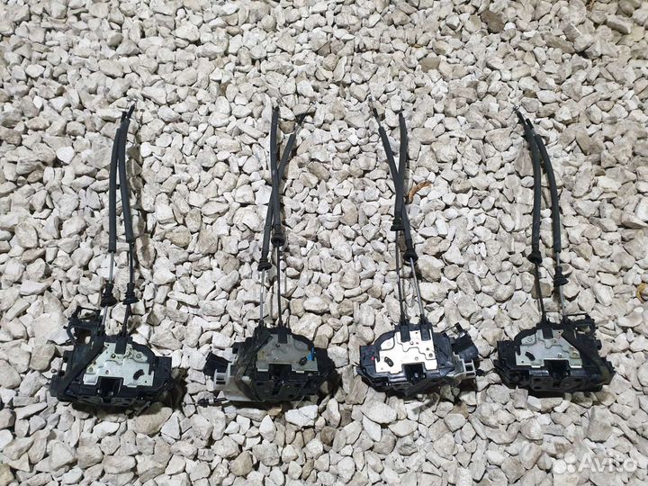 Замок задний правый Santa Fe 2 Санта Фе