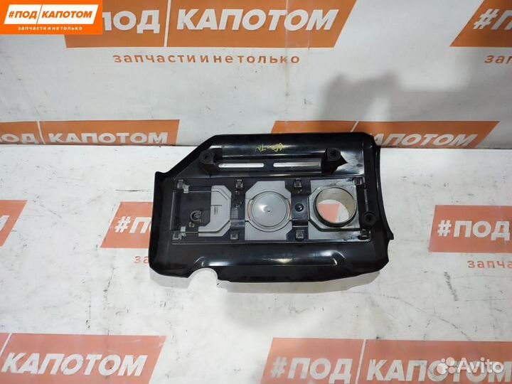 Декоративная крышка двигателя Volkswagen Tiguan