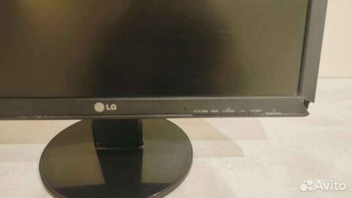 Монитор LG для компьютера