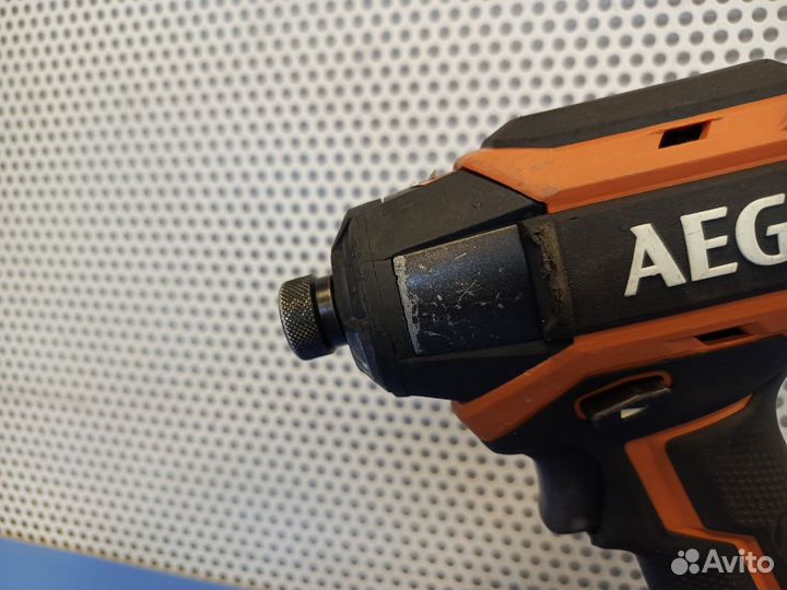 Ударный бесщеточный гайковерт AEG BSS18HTF12B6-0