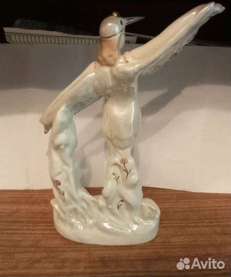 Статуэтка балерина аист