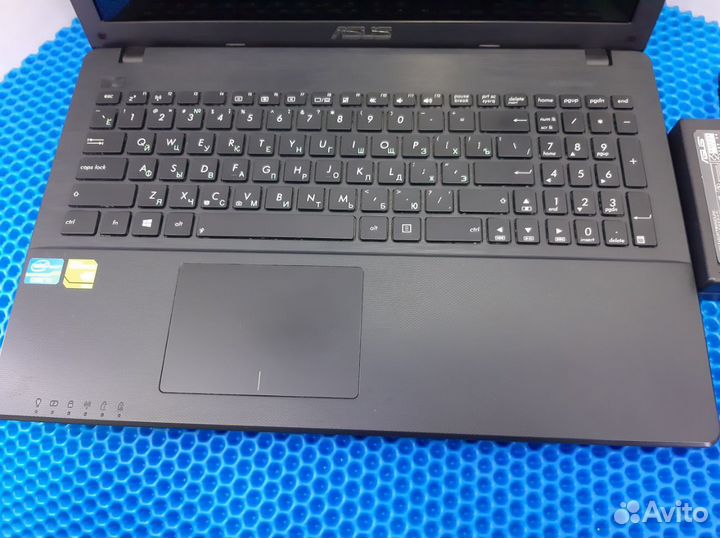 Ноутбук Asus /Core i3/8Gb DDR3/ видео 1Gb