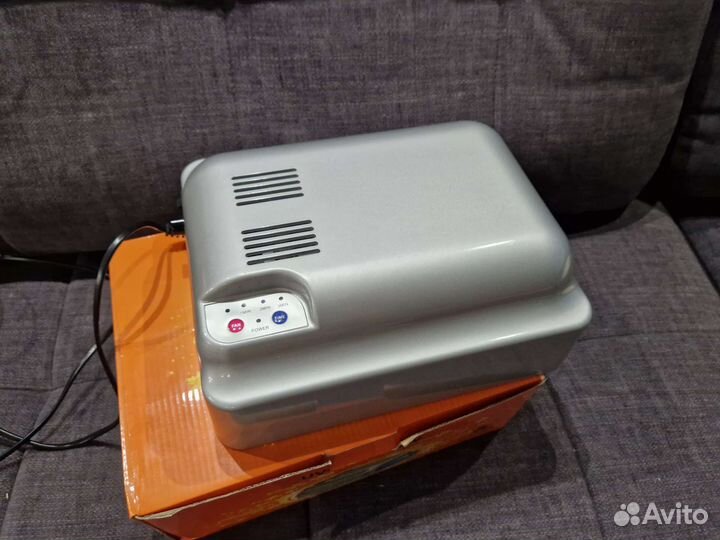 Ультрафиалетовая лампа для маникюра