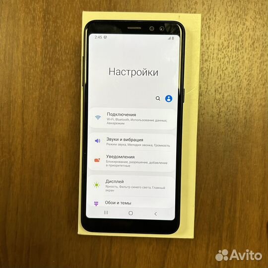 Телефон Samsung A8