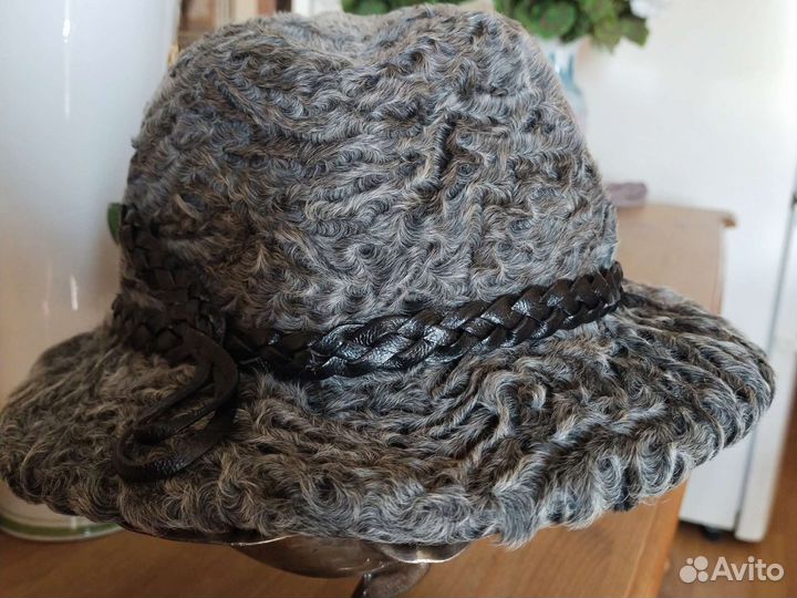 Шляпа новая из натуральной каракульчи