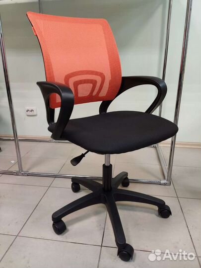 Компьютерное кресло новое