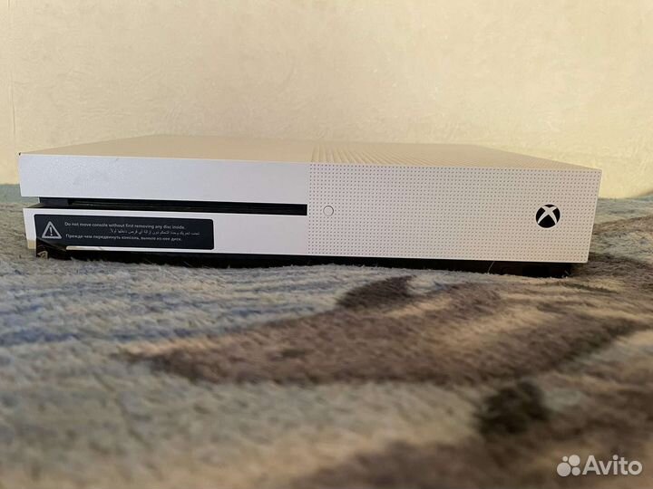 Xbox One s 1tb с играми