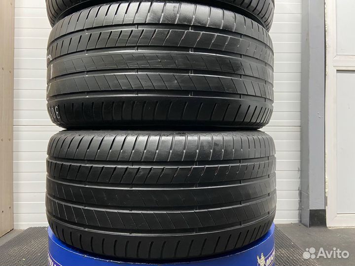 Bridgestone Alenza 001 275/45 R20 и 305/40 R20 112Y