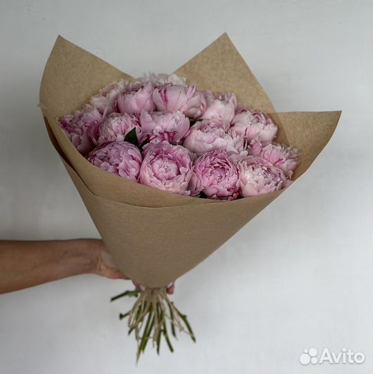 Букет цветов пионы
