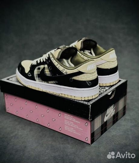 Кеды nike sb dunk low trevis scott