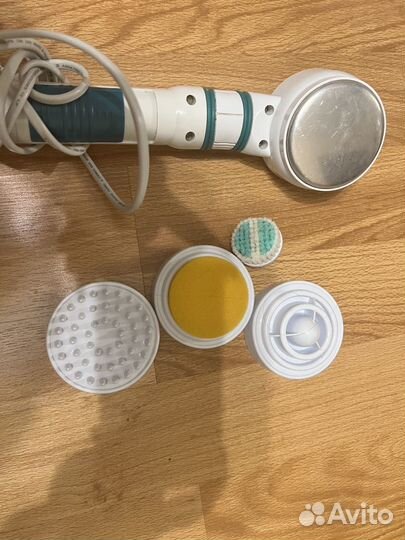 Электромассажер с насадками