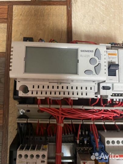 Контроллер siemens rlu220