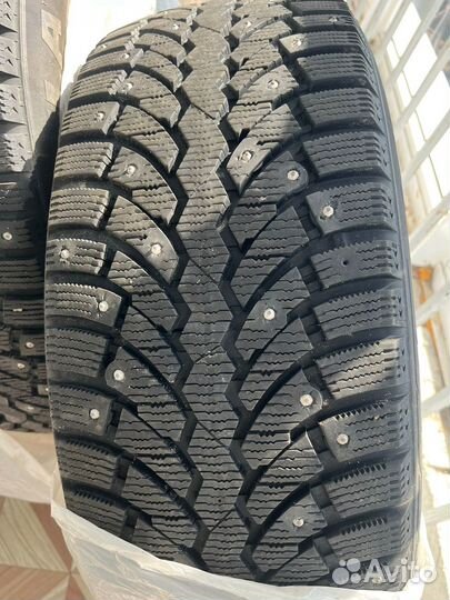 Pirelli Formula Ice 235/55 R18