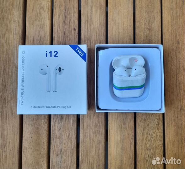 Новые беспроводные наушники TWS i12