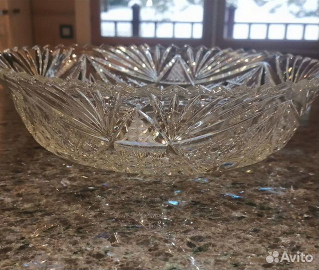 Хрустальная ваза