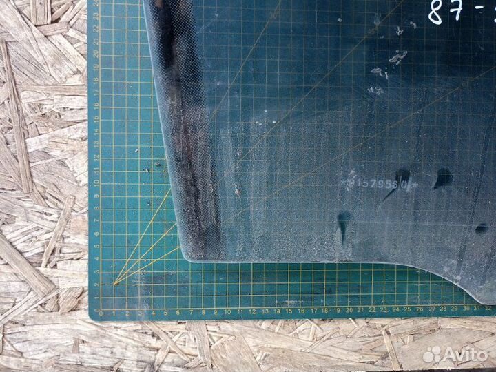 Стекло переднее правое Mazda 626 GD