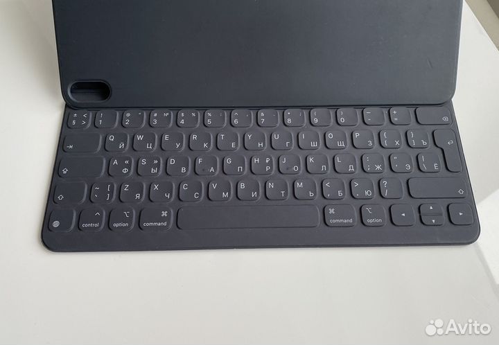 iPad Pro smart keyboard Folio