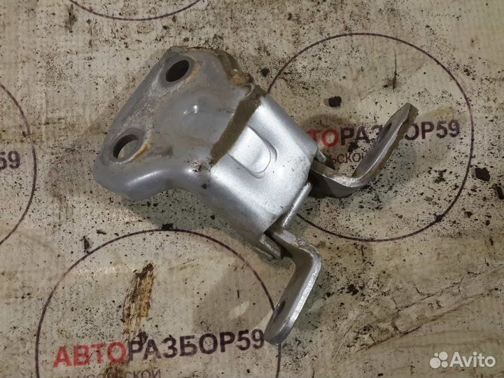 Петля двери Ford Ranger 2