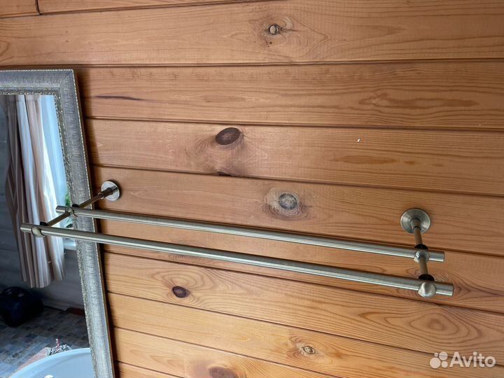 Полка для ванной металлическая