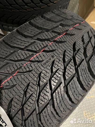 Nokian Tyres Hakkapeliitta R3 SUV 215/65 R17 103R