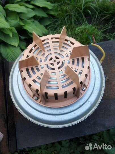 Мотор пылесоса. 