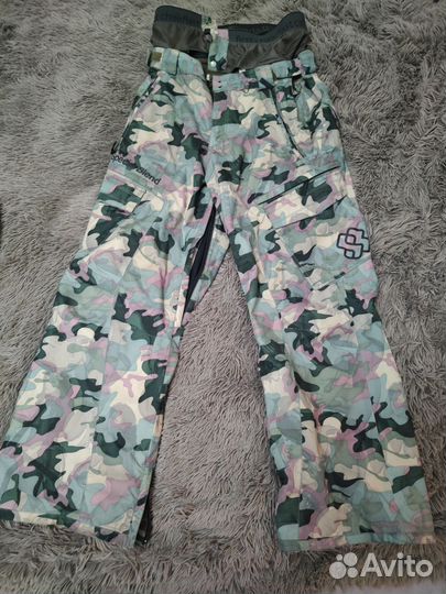 Продаю горнолыжный/сноубордический костюм, L