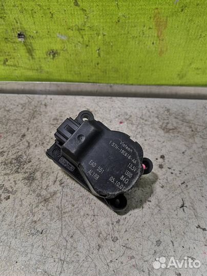 Моторчик заслонки отопителя Форд Мондео 3