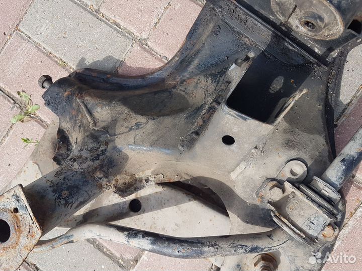 Передний подрамник всборе chery tiggo Т11