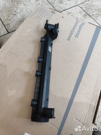 Топливная рейка vag agn apg 1.8