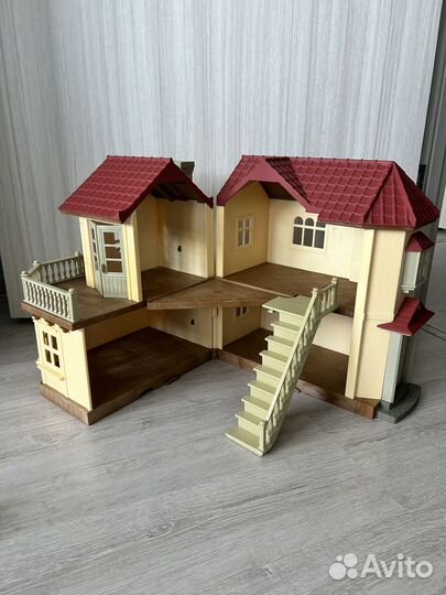 Большой дом Sylvanian families