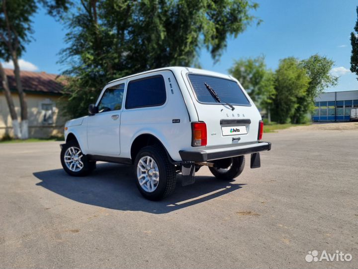 LADA 4x4 (Нива) 1.7 МТ, 2011, 119 890 км