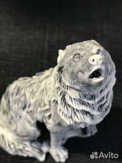 Статуэтка Волк мраморная крошка (литьевой мрамор)