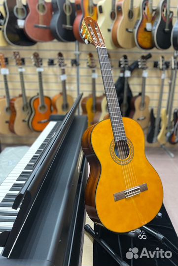 Классическая гитара Yamaha C-80