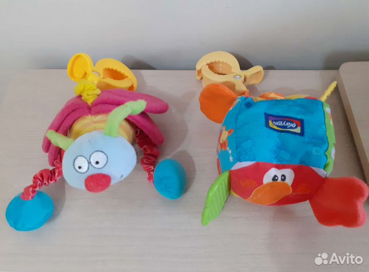 Игрушки-подвески на коляску