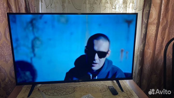 Телевизор TCL