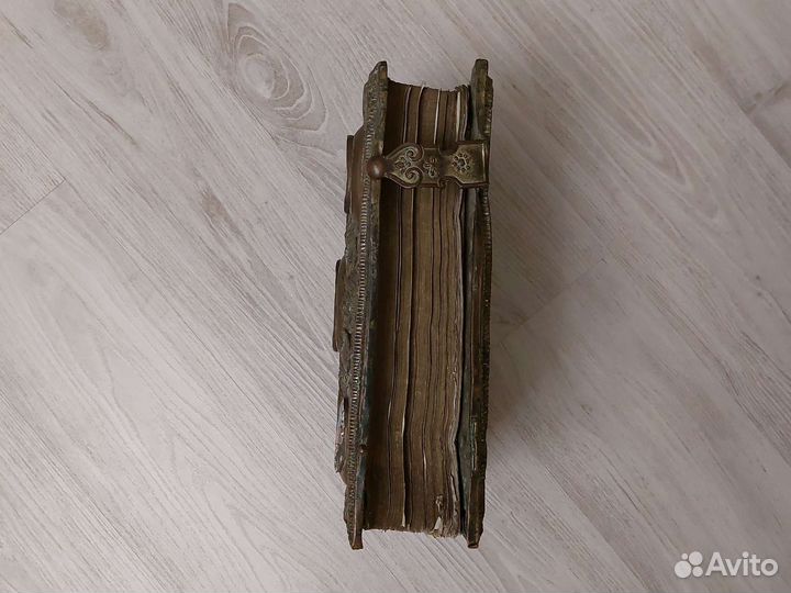 Евангелие напрестольное 1800